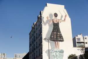 Œuvre posthume de Hyuro (1974-2020), réalisée d’après l’esquisse originale de l’artiste
par Escif et Axel Void en son hommage, Rue Desargues © Jean-Baptiste Gurliat/Ville de Paris