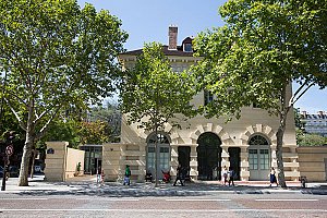 Le bâtiment du musée de la Libération de Paris - musée du général Leclerc – musée Jean Moulin.