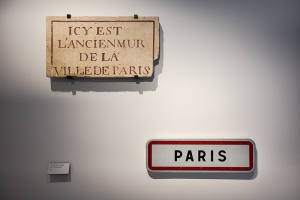 Les plaques de Paris.