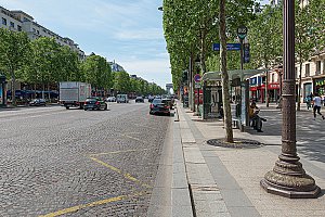 Avenue des Champs-Élysées avant travaux